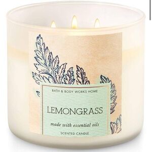 Bath & Body Works • Lemongrass Candle